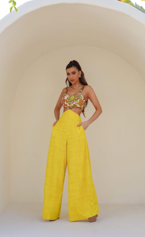 katiejumpsuit,jpg__b8b4a3